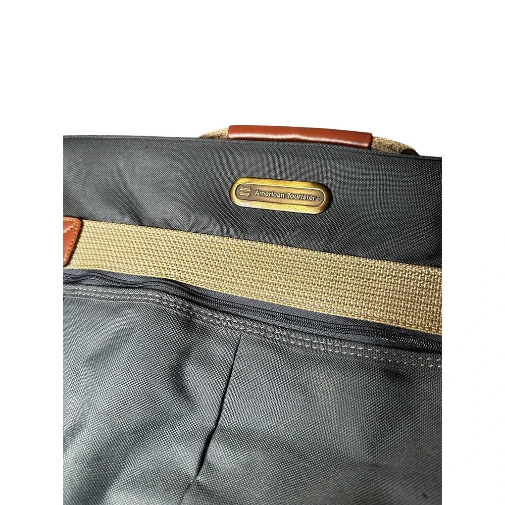 American Tourister Vintage Garment Bag Grey Nylon‎ Folding Suit Carrier Travel